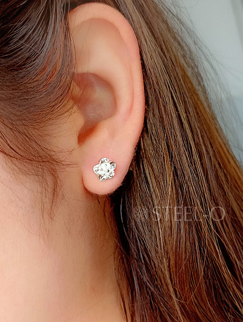Aretes Flor de Plata 925