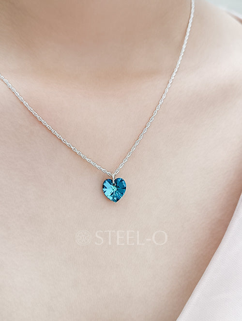 Collar de Plata 925 con Corazón de Cristal