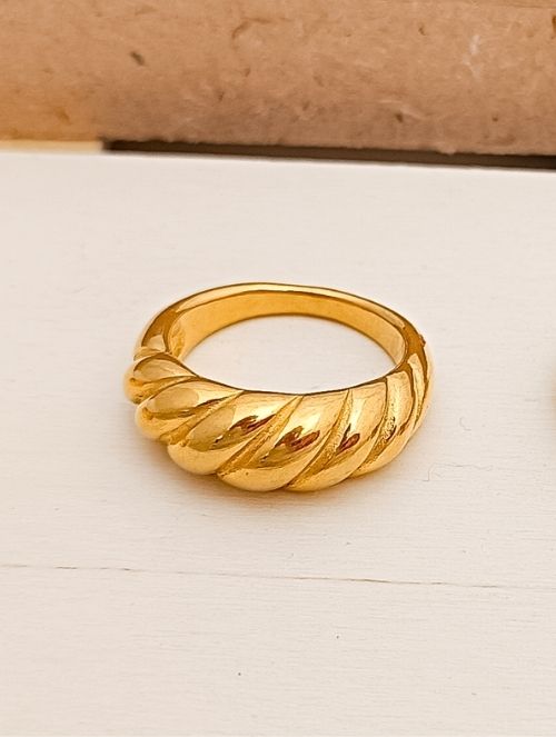 Anillo Croissant Acero Dorado