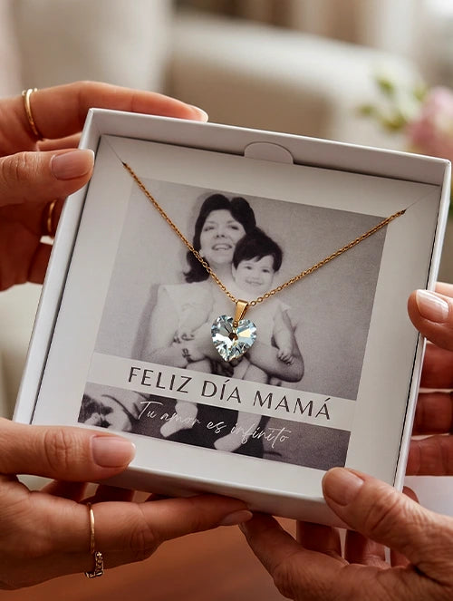 Collar Corazón de Cristal con Foto y Mensaje Personalizado