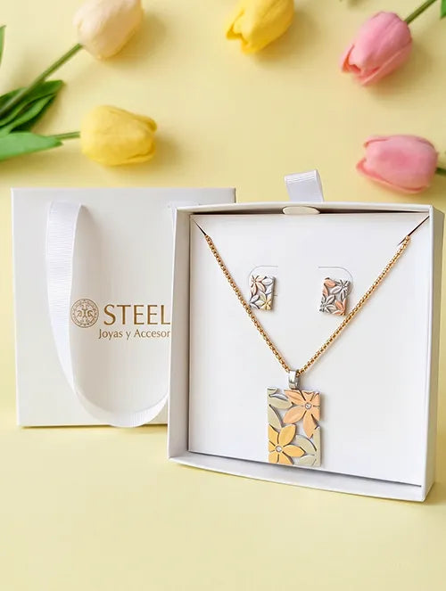 Conjunto Floral Tricolor de Acero Quirúrgico 316L Waterproof con Baño PVD de Oro 18K | Steelo Joyas