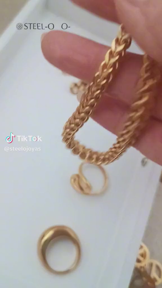 Conjunto Dorado de Maxi Collar y Pulsera